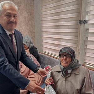Aziz Şehitlerimizin ve Gazilerimizin Kıymetleri Anneleri ve Eşleri için Anneler Günü Etkinliği  - fotoğraf 4