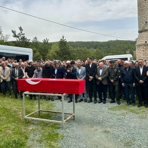 Kahraman Gazimiz Kamil Aktaş'ı Askeri Törenle Ebediyete Uğurladık - fotoğraf 1
