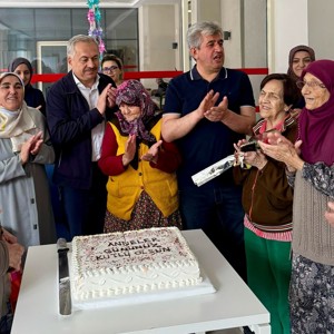 Huzurevimizde Anneler Günü Etkinliği - fotoğraf 2