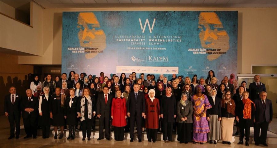 ''Kadınların sorunlarını çözmeden, dünyaya ve insanlığa dair hiçbir hedefe ulaşmak mümkün değildir''