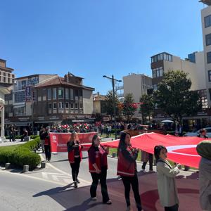 2025 #AileYılı kapsamında;  Aile Haftası vesilesiyle, Valimiz Sayın İsmail USTAOĞLU, İl Protokolümüzün Saygıdeğer Üyeleri ve İl Müdürümüz Sayın Emine BÖÇKÜN’ün Katılımlarıyla Kortej Yürüyüşü Gerçekleştirildi. - fotoğraf 5