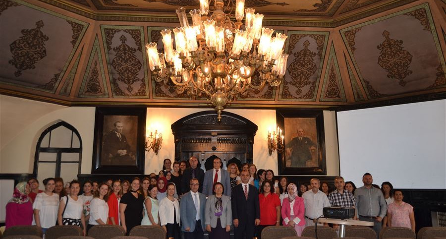 Kadın Konukevlerinde Çalışan Meslek Elemanlarının Becerilerin Geliştirilmesi ve Kadınların Güçlendirilmesi Konulu Eğitimler Tamamlandı.