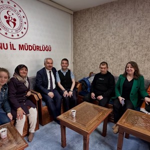 Anneler Günü Kapsamında Özel bireylerimiz ve Aileleri İle Çiğ Köfte Etkinliği Gerçekleştirildi - fotoğraf 6