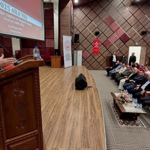 Aile Haftası ve 15 Mayıs Uluslararası Aile Günü'nde İzmir Kâtip Çelebi Üniversitesi Rektörü Sayın Prof. Dr. Saffet Köse'yi Konuk Ettik - fotoğraf 4