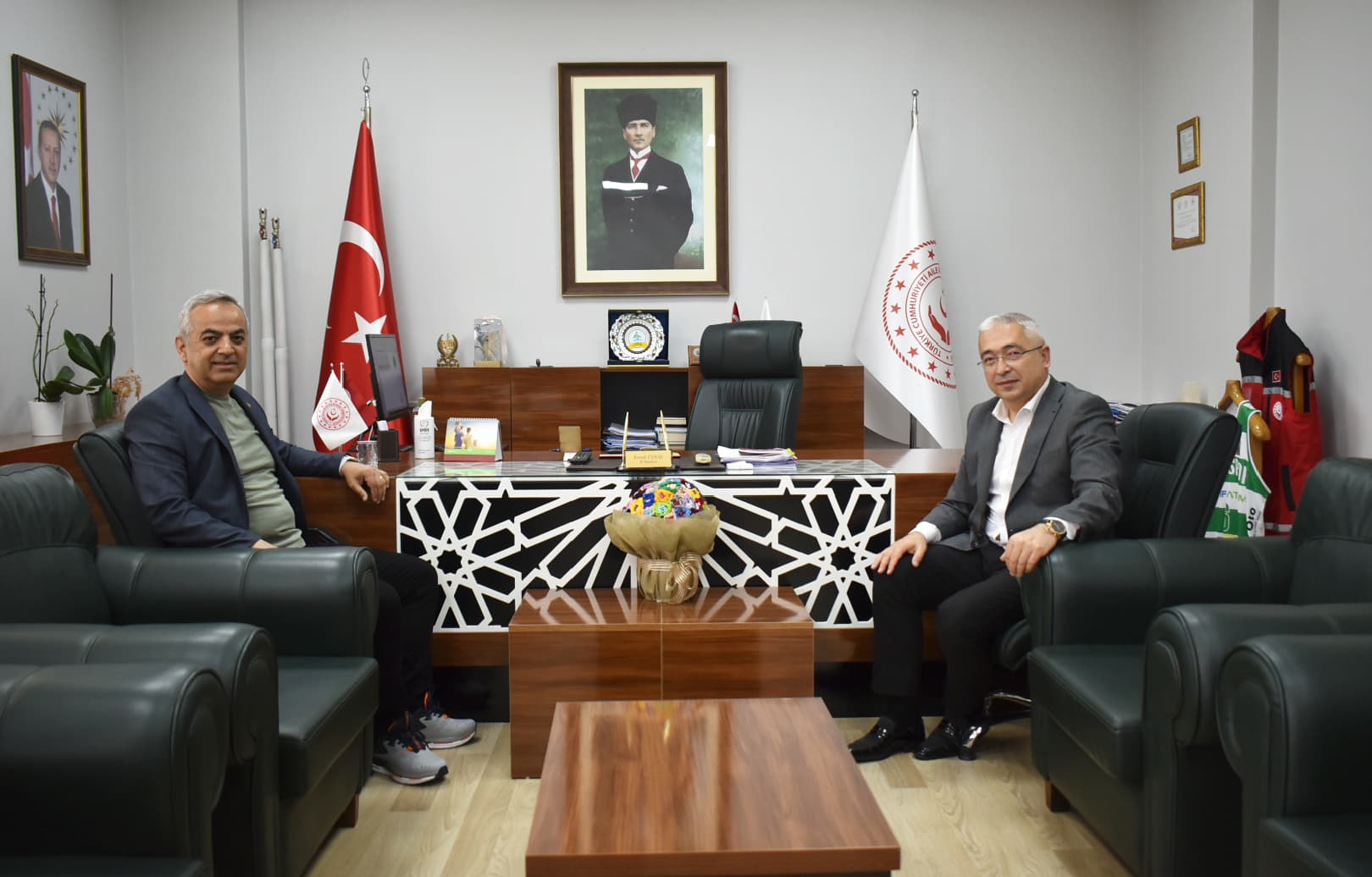 İl Müdürümüz Faruk Uysal, Elazığ Aile ve Sosyal Hizmetler İl Müdürü Ömer Faruk Ergün’ü İl Müdürlüğümüzde ağırladı