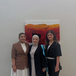 İl Müdürümüz Sayın Emine BÖÇKÜN, Balıkesir Üniversitesi Sağlık Bilimleri Fakültesi Mezuniyet Töreni’ne Katılarak Mezuniyet Belgelerini Takdim Etti. - fotoğraf 1
