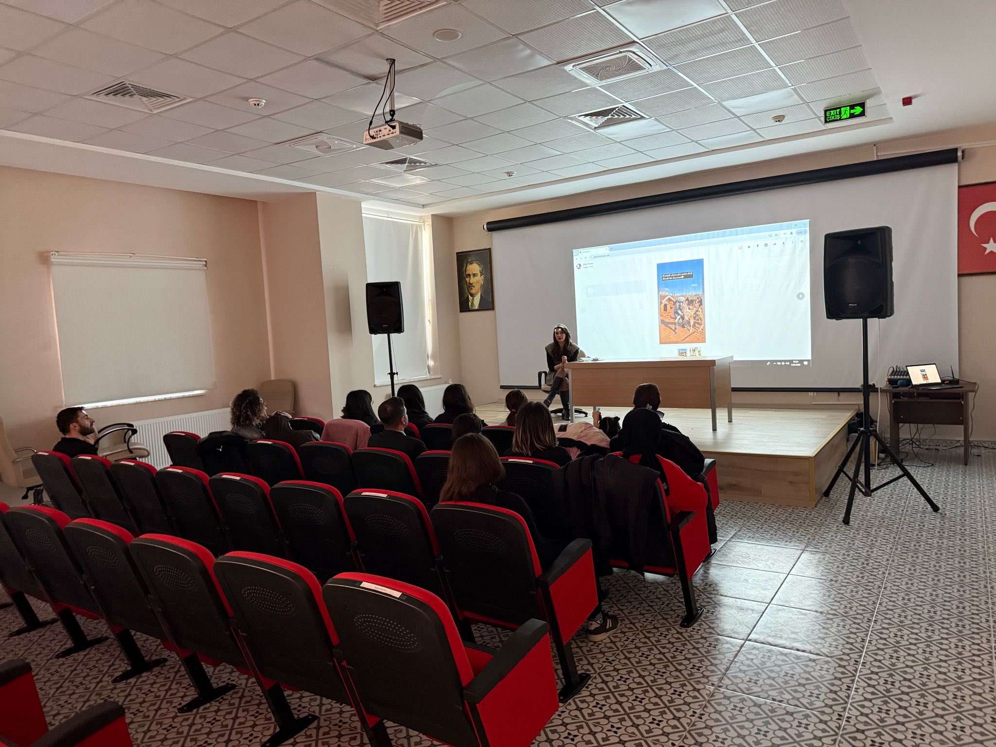 Müdürlüğümüz tarafından koruma ve bakım altında bulunan çocuklarımız, Dersim Sokak Hayvanlarını Koruma ve Yaşatma Derneği Başkan Yardımcısı Dilşah MAK ile bir araya getirilerek sokak hayvanlarına karşı duyarlılıklarının artırılması sağlanmıştır.