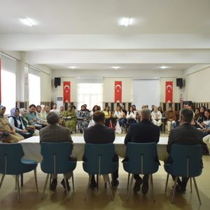 Psikolojik İlk Yardım, Kayıp ve Yas Eğitimi Programı'nın açılışı, Vali Yardımcımız Mustafa Güney ve İl  Müdürümüz Faruk Uysal'ın katılımıyla başladı - fotoğraf 2