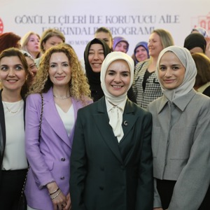 Bakanımız Göktaş, Gönül Elçileri ile Koruyucu Aile Farkındalık Programı'nda bir araya geldi - fotoğraf 6