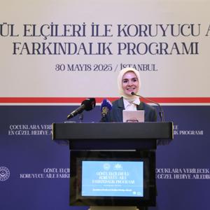 Bakanımız Göktaş, Gönül Elçileri ile Koruyucu Aile Farkındalık Programı'nda bir araya geldi - fotoğraf 2