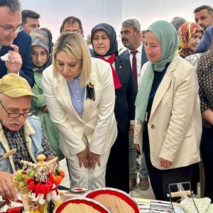 Kıymetli Büyüklerimizin El Emeği Göz Nuru Ürünleri Sergide Büyük Beğeni Topladı - fotoğraf 5