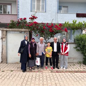 Minnetle Anıyor, Şükranla Ziyaret Ediyoruz - fotoğraf 1