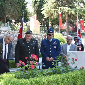 Kurban Bayramı’nın manevi ikliminde, şehitlerimizin aziz hatıralarına ve emanetlerine vefa ile - fotoğraf 1