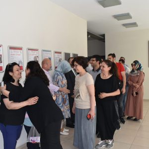 Kurban Bayramı vesilesiyle, İl Müdürümüz Faruk UYSAL, İl Müdürlüğü personelimiz ve Osmangazi Sosyal Hizmet Merkezi çalışanlarımızla bir araya gelerek bayramlaştı. - fotoğraf 7