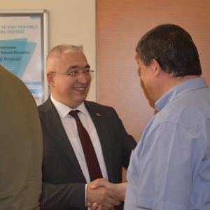 Kurban Bayramı vesilesiyle, İl Müdürümüz Faruk UYSAL, İl Müdürlüğü personelimiz ve Osmangazi Sosyal Hizmet Merkezi çalışanlarımızla bir araya gelerek bayramlaştı. - fotoğraf 5