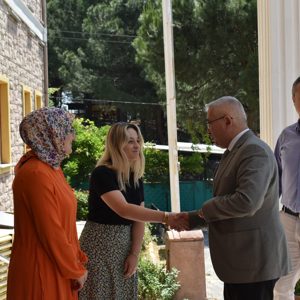 İl Müdürümüz Faruk UYSAL, Kurban Bayramı’nın coşkusunu yeniden yaşatmak ve yaklaşan Babalar Günü’nü kutlamak amacıyla Fatma Göztepe Huzurevi'mize ziyaret gerçekleştirdi.  - fotoğraf 4