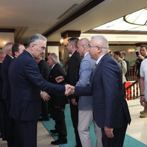Valimiz Erol Ayyıldız’ın Ev Sahipliğinde Bayramlaşma Töreni - fotoğraf 1