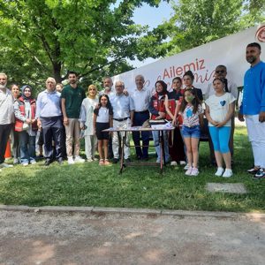 İl Müdürlüğümüz ve Sadi Etkeser İlkokulu iş birliğiyle, 2025 Aile Yılı kapsamında  İl Müdür Yardımcılarımız, ailelerimiz ve çocukların katılımıyla festival düzenlendi - fotoğraf 2