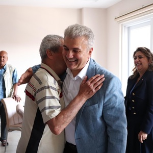 2025 #AileYılı kapsamında; Balıkesir Milletvekilimiz Sayın Mustafa CANBEY ve İl Müdürümüz Sayın Emine BÖÇKÜN, Karesi Yaşlı Bakım ve Rehabilitasyon Merkezi Müdürlüğümüzdeki Kıymetli Büyüklerimizi Ziyaret Etti. - fotoğraf 5