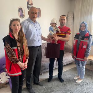 Bayramda Vefa Buluşması:Şehit Aileleri ve Gaziler Ziyaret Edildi - fotoğraf 4