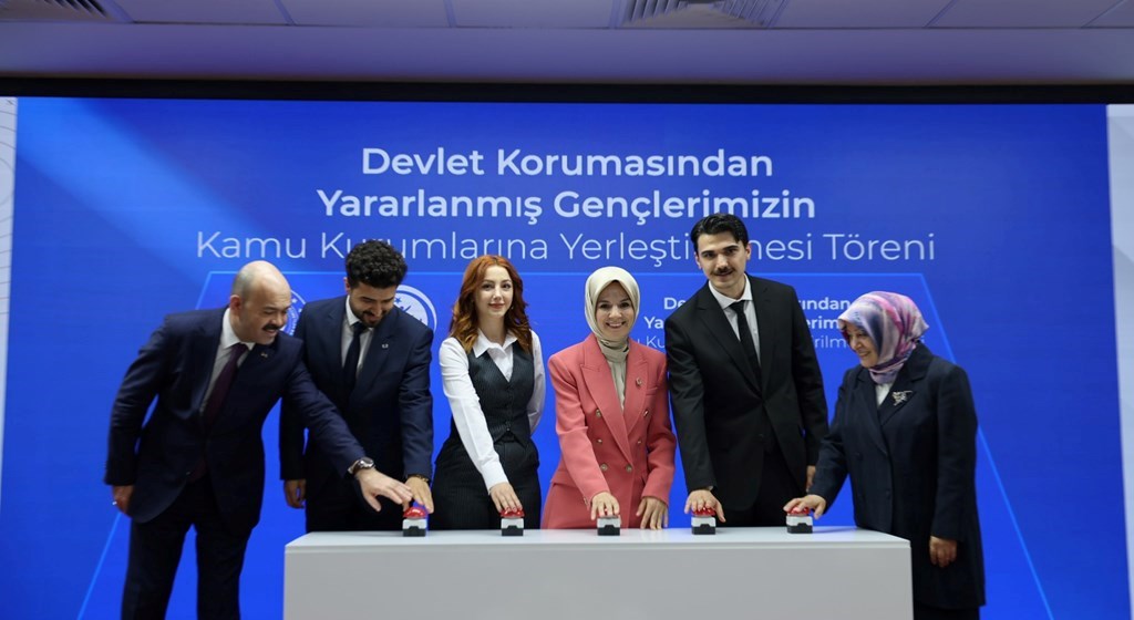 Bakanımız Göktaş, Devlet Korumasından Yararlanmış Gençlerin Kamu Kurumlarına Yerleştirilmesi Kura Töreni'nde konuştu