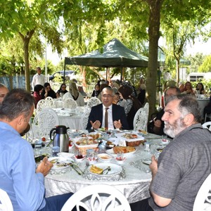 Mutlu Yuva Derneği Bursa Şubesi Gönüllü Kahvaltısı - fotoğraf 11