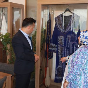  Divanı Kale Palandöken Kadın Kooperatifi tarafından hayata geçirilen Aşık Sümmani Baba Kıraathanesi ve Gelenek Evi Ziyareti - fotoğraf 4