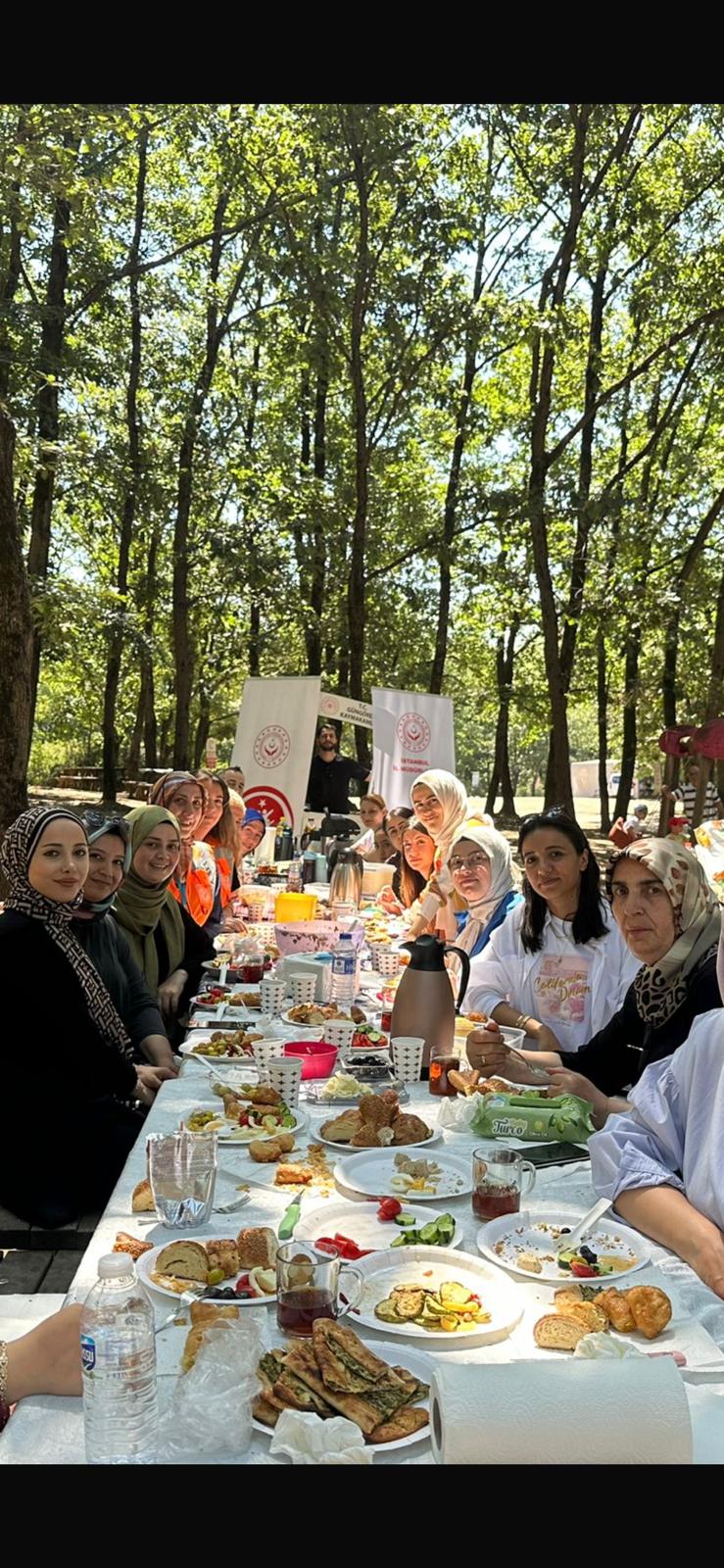 2025 Aile Yılı Kapsamında Koruyucu Ailelerimiz ile Azizpaşa Mesire Alanında Piknik Etkinliği Düzenlendi