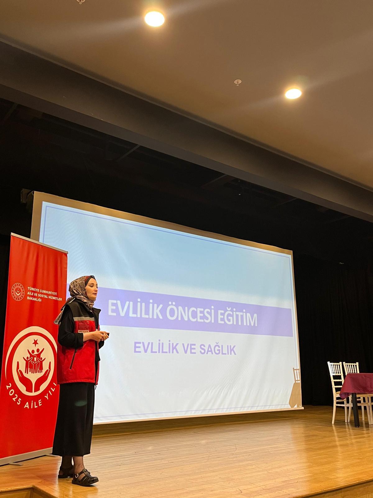 2025 Aile Yılı Kapsamında 'Evlilik Öncesi Eğitim Programı' Kapsamında Eğitimler Vermeye Devam Ediyoruz