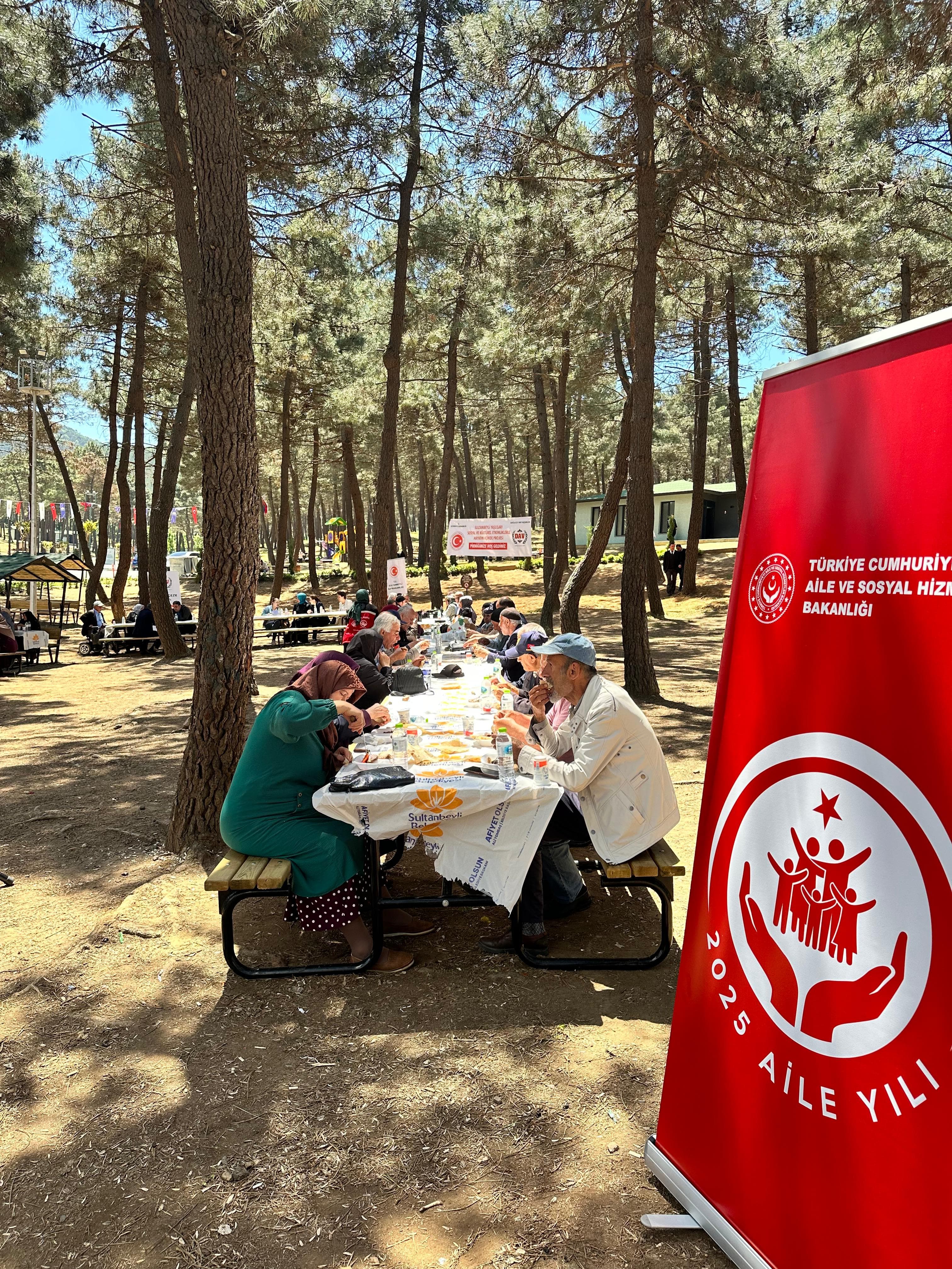 2025 Aile Yılı Kapsamında Şehit Yakını ve Gazi Ailelerimizle Piknik Etkinliği Gerçekleştirildi