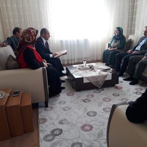 Sayın Valimiz Cüneyt EPCİM ile birlikte Evde Bakım Hizmetinden Faydalanan Ailelerimizi Ziyaret Ettik. - fotoğraf 1