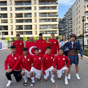 Devlet himayesindeki çocuklarımızdan oluşturulan karma futbol takımı Polonya'da dünya üçüncüsü oldu - fotoğraf 1