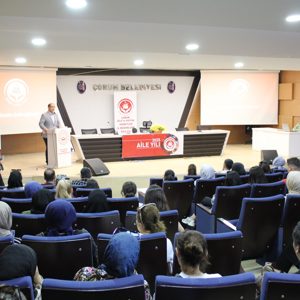  “Aile Bağlarının Önemi ve Sıla-Rahim” konulu Aile Yılı Söyleşisi - fotoğraf 5