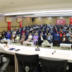  “Aile Bağlarının Önemi ve Sıla-Rahim” konulu Aile Yılı Söyleşisi - fotoğraf 4