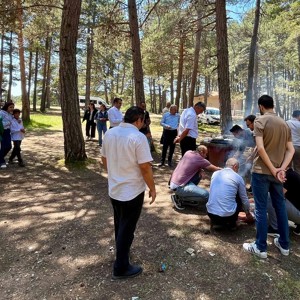 Vali Yardımcımız Sayın Ahmet Atılkan, Çocuklarımız İle Piknik Etkinliğinde Bir Araya Geldiler - fotoğraf 2