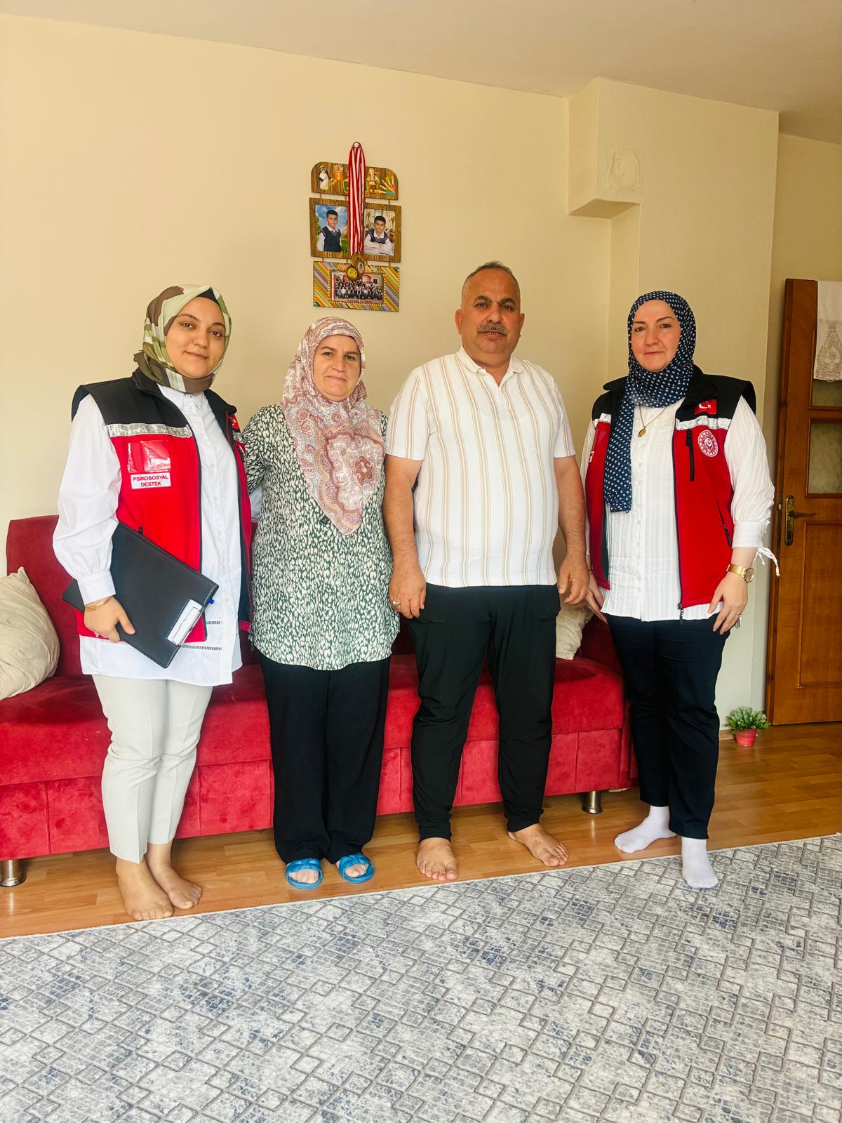 Sosyal Hizmet Merkezlerimiz Tarafından İl Genelinde Kıymetli Şehit Yakınlarımız ve Kahraman Gazilerimizi Ziyaretlere Devam Ediyoruz