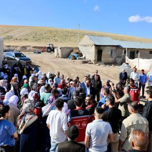 Bitlis'te İki Kahraman Mehmetçik Dualarla Uğurlandı - fotoğraf 6