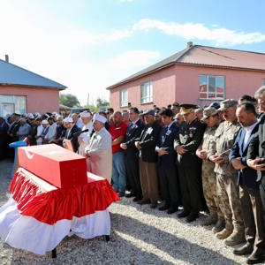 Bitlis'te İki Kahraman Mehmetçik Dualarla Uğurlandı - fotoğraf 10