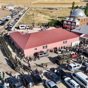 Bitlis'te İki Kahraman Mehmetçik Dualarla Uğurlandı - fotoğraf 14
