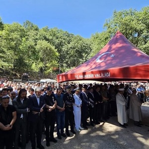 Şehidimiz Piyade Sözleşmeli Er Ahmet Kuşak, Dualarla Ebediyete Uğurlandı… - fotoğraf 5