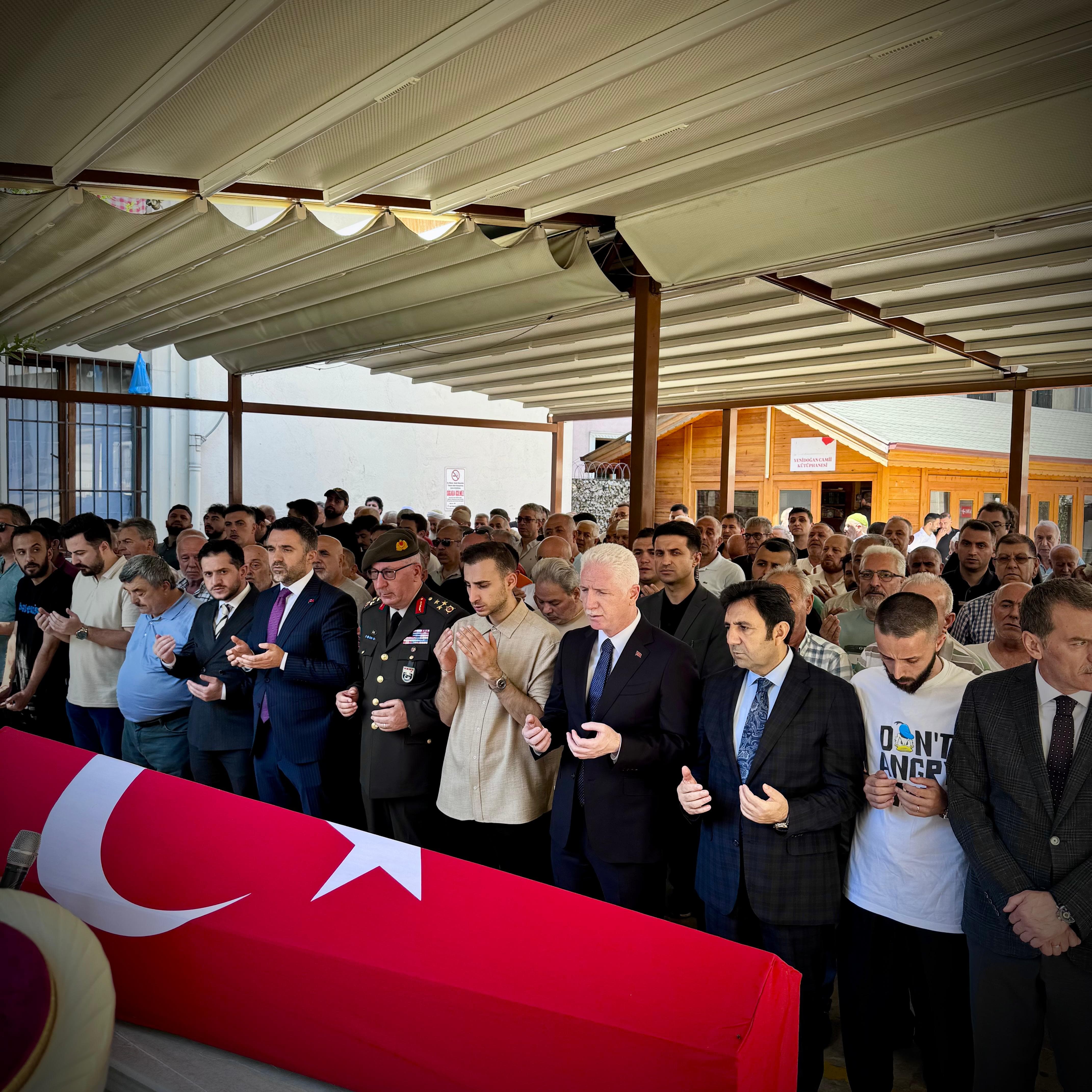 Valimiz Sn. Davut GÜL, İl Müdürümüz Sn. Ömer TURAN ve Protokol Mensuplarının Katılımı ile Kıbrıs Gazimiz Mehmet Ali HAYRIOĞLU 'nun Cenaze Namazı Kılındı