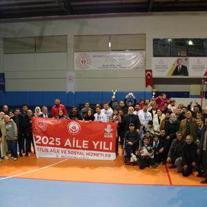 Aile Yılı Etkinlikleri Kapsamında Kuruluşlar Arası Voleybol Turnuvası Tamamlandı - fotoğraf 1