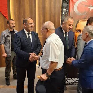 Şehitlerimizin Kıymetli Aileleri ile Kahraman Gazilerimiz Onuruna Yemek Programı Düzenlendi.  - fotoğraf 8