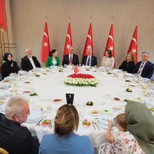 Şehitlerimizin Kıymetli Aileleri ile Kahraman Gazilerimiz Onuruna Yemek Programı Düzenlendi.  - fotoğraf 1