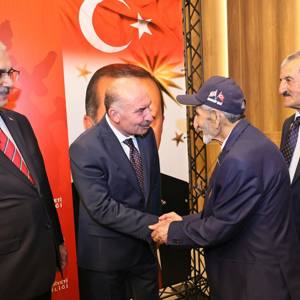 Şehitlerimizin Kıymetli Aileleri ile Kahraman Gazilerimiz Onuruna Yemek Programı Düzenlendi.  - fotoğraf 2