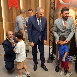 Şehitlerimizin Kıymetli Aileleri ile Kahraman Gazilerimiz Onuruna Yemek Programı Düzenlendi.  - fotoğraf 19
