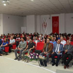 2025 Aile Yılı Kapsamında Anlamlı Konferans: “Türkiye'de Demografik Dönüşüm ve Aile” - fotoğraf 5