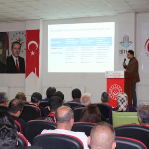 2025 Aile Yılı Kapsamında Anlamlı Konferans: “Türkiye'de Demografik Dönüşüm ve Aile” - fotoğraf 8