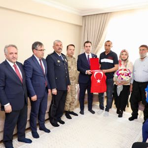 Kurban Bayramı’nda Şehit ve Gazi Ailelerimizi Ziyaret Ettik - fotoğraf 1