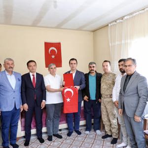 Babalar Günü’nde Şehit ve Gazi Ailelerimize Kalpten Teşekkürlerimizle... - fotoğraf 1